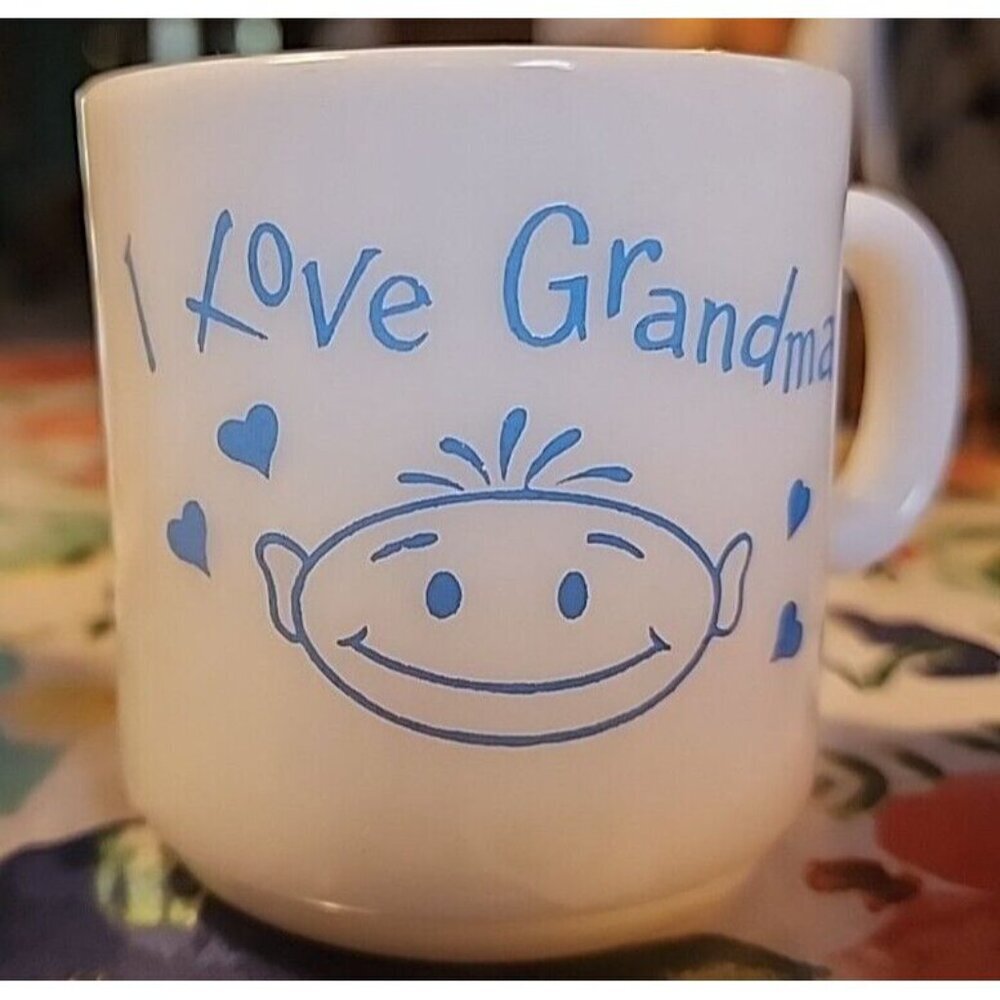 Vintage "I Love Grandma" White Milk Glass Coffee Mug,Tea Cup,Hot Chocolate